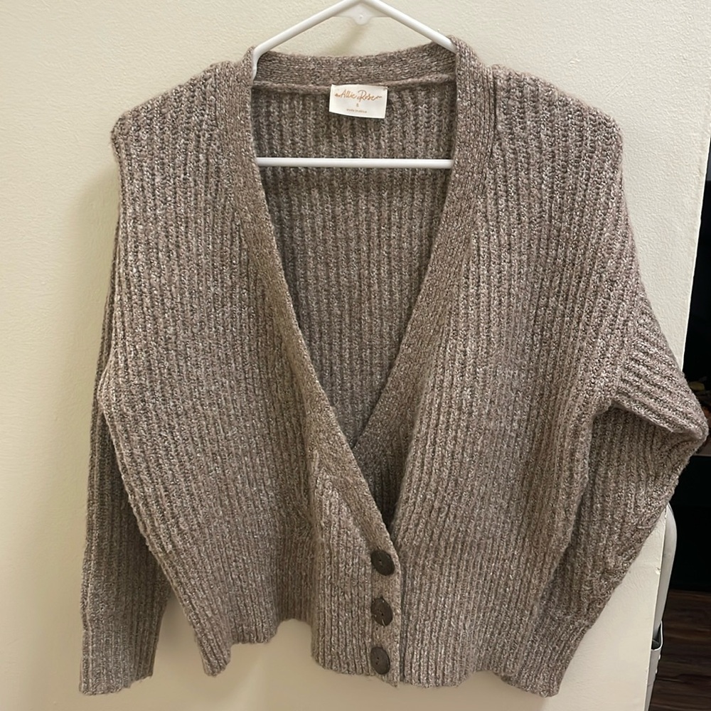 Cardigan - Picture 1 of 3